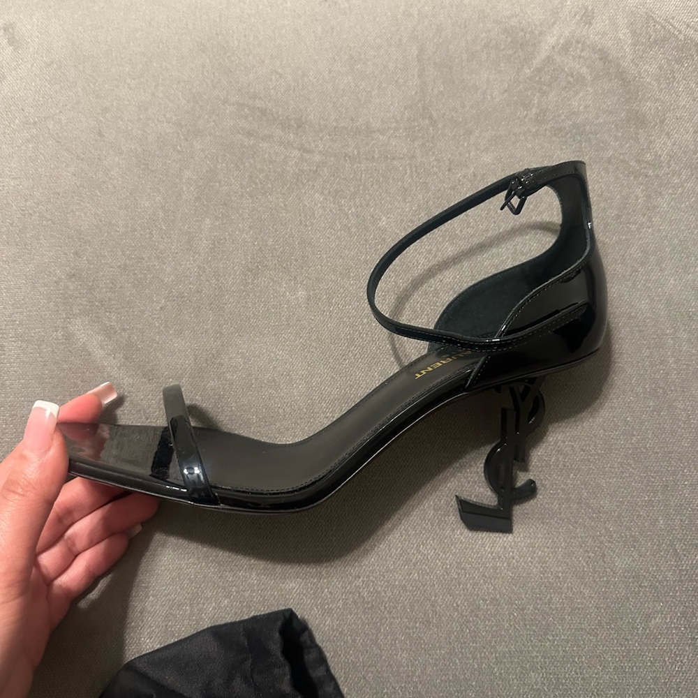 Yves Saint Laurent Black Patent Heels with Iconic Logo